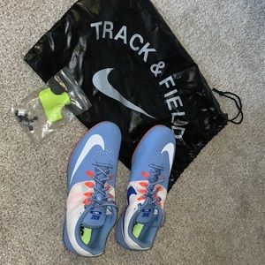 Track shoes - spikes